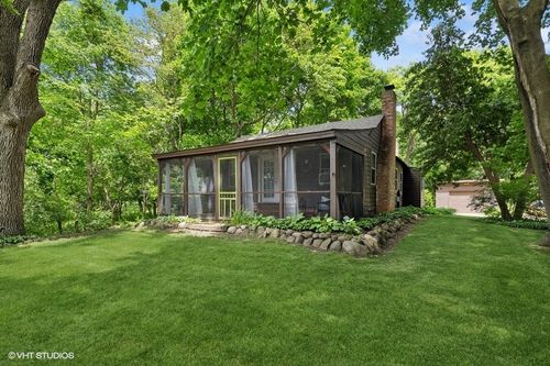 718 3 Oaks Rd, Cary, IL, 60013-2375 | Card Image