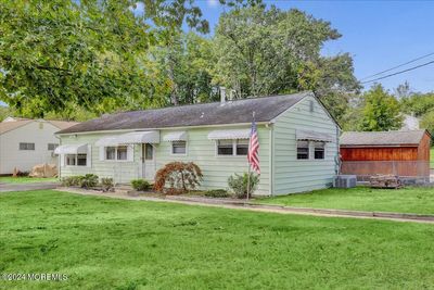 328 Aldrich Road, House other with 3 bedrooms, 1 bathrooms and null parking in Howell NJ | Image 3