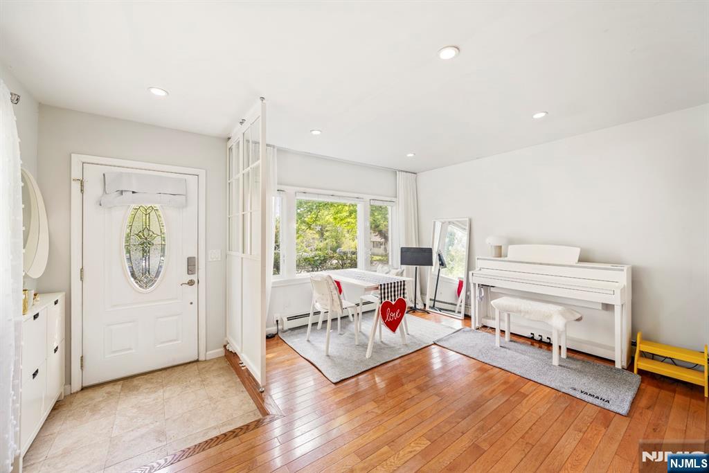 Residential Lease in Cresskill 2