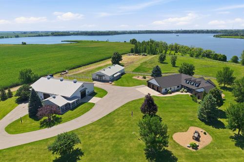 46445 250th St, Gaylord, MN, 55334-2307 | Card Image