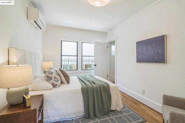 1515 Derby St, Condo with 2 bedrooms, 1 bathrooms and null parking in Berkeley CA | Image 11