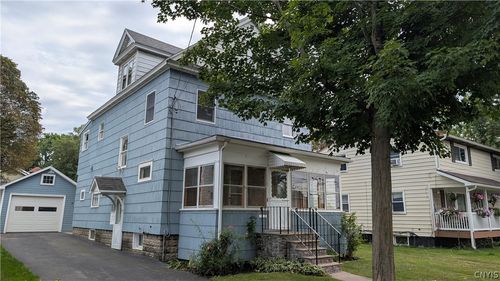 110 Allen St, East Syracuse, NY, 13057-2102 | Card Image