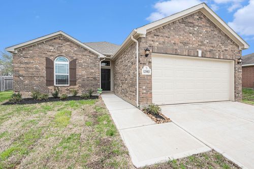 12983 Skyline Dr, Willis, TX, 77318-5346 | Card Image