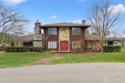 129 Outerview Dr, Xenia, OH, 45385-1321 | Card Image