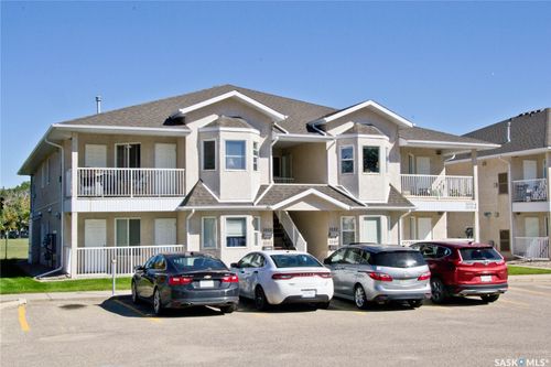 1049 Birchwood Place, Regina, SK, S4S7L1 | Card Image