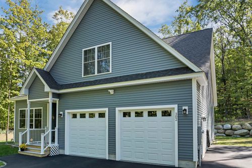 302 Flanders Rd, Henniker, NH, 03242-6383 | Card Image
