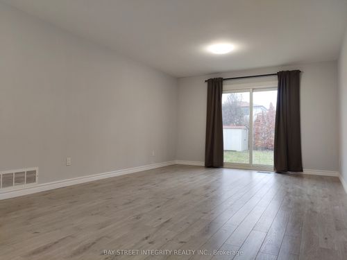 1fandlowe-857 Blairholm Ave, Mississauga, ON, L5C1G5 | Card Image