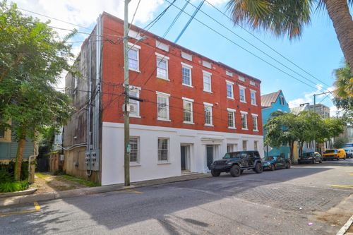 d-35 Society St, Charleston, SC, 29401-1607 | Card Image