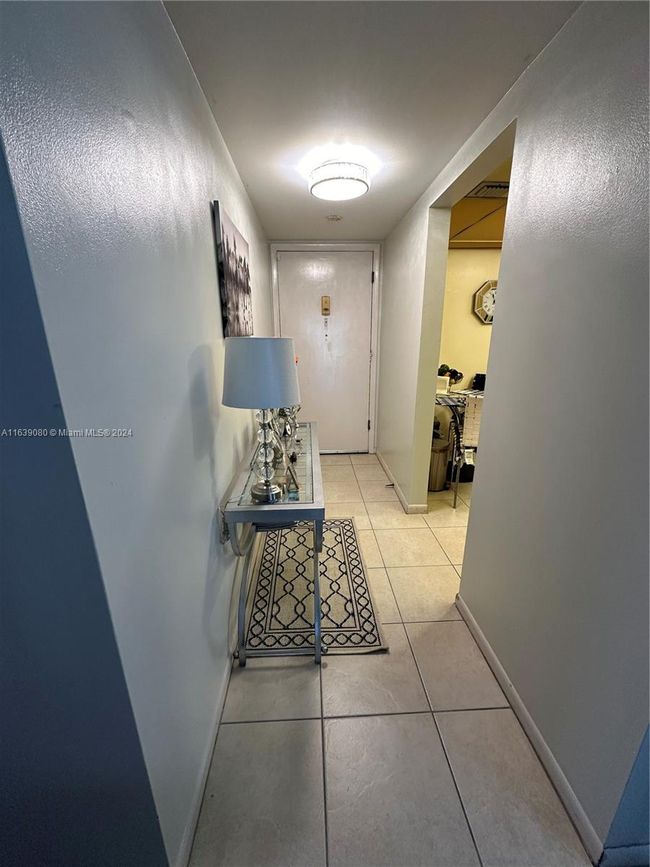 APT-202 - 6701 N University Dr, Condo with 2 bedrooms, 2 bathrooms and null parking in Tamarac FL | Image 11