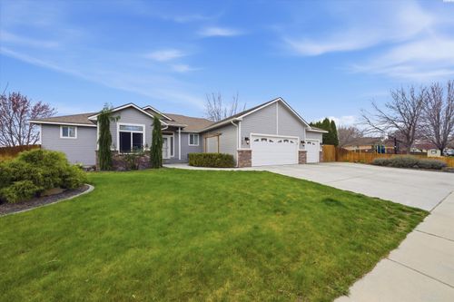 143 Mattis Dr, Richland, WA, 99352-7500 | Card Image