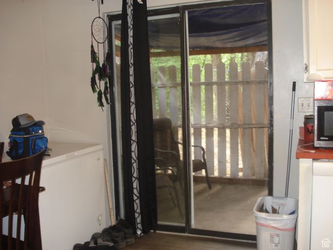 View of doorway to outside | Image 22