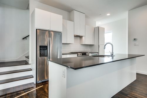 e-4901 Live Oak St, Dallas, TX, 75206-7601 | Card Image