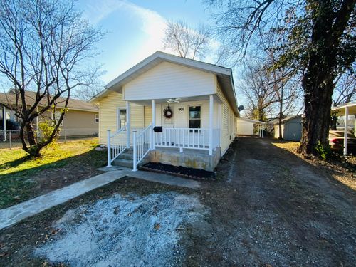 900 W Woodlawn St, Springfield, MO, 65803-1246 | Card Image