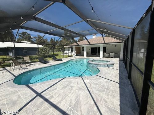 510 12th Ave Nw, NAPLES, FL, 34120-6316 | Card Image