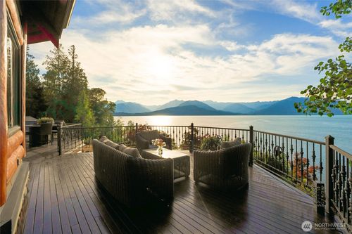 14594 Nw Tree Top Ln, Seabeck, WA, 98380-9704 | Card Image