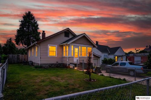 4557 Seward St, Omaha, NE, 68104-5139 | Card Image