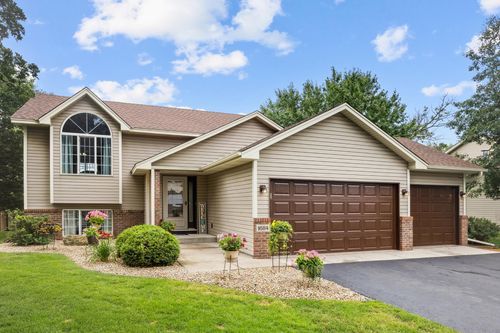 1684 155th Ave Nw, Andover, MN, 55304-2630 | Card Image