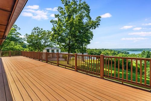 8073 Old White River Rd, Rogers, AR, 72756-7662 | Card Image