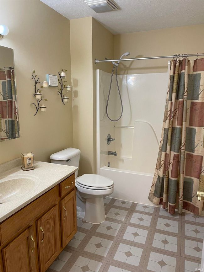 1719 S Patriot Drive, Sold in Yorktown Zoocasa