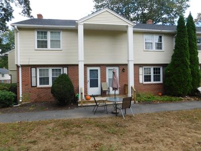 34 - 10 Carolina Drive, Condo with 2 bedrooms, 1 bathrooms and 2 parking in Montville CT | Image 2