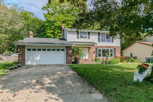 7169 Selworthy Ln, Solon, OH, 44139-4760 | Card Image