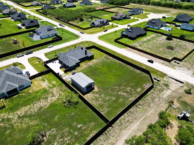 8041 Drew Dr, House other with 4 bedrooms, 3 bathrooms and null parking in Midlothian TX | Image 36