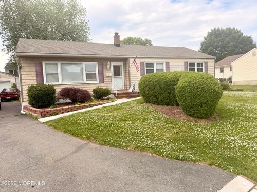 25 Lawrence Pl, Freehold, NJ, 07728-2031 | Card Image
