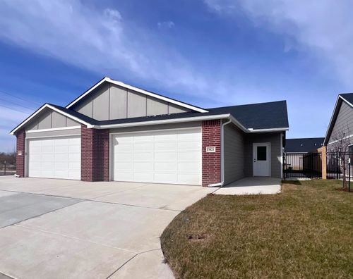 3823-3821-3823 S Bluelake Ct, Wichita, KS, 67215-3201 | Card Image
