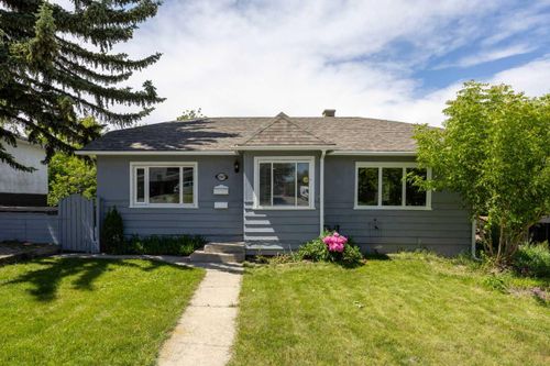 2507 15a St Sw, Calgary, AB, T2T4B8 | Card Image