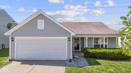 4734 Deacon Ln, Indianapolis, IN, 46237-3522 | Card Image
