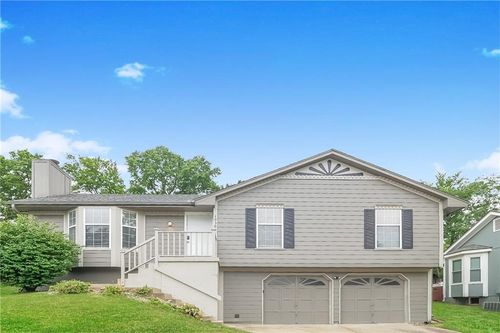 19305 E 31st Ter S, Independence, MO, 64057-1489 | Card Image