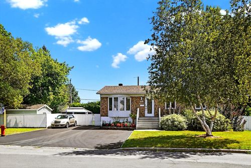 1111 Rue Molière, Mascouche, QC, J7K2G8 | Card Image