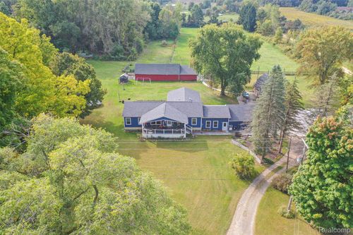 11141 Farrand Rd, Montrose, MI, 48457-9769 | Card Image