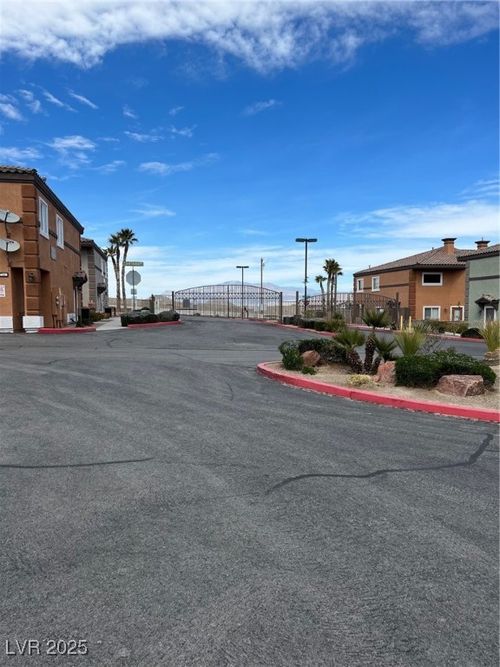10443 Alpine Edge Ave, Las Vegas, NV, 89129-3310 | Card Image