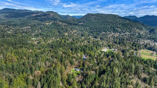 2680 Otter Point Rd, House other with 4 bedrooms, 3 bathrooms and 10 parking in Sooke BC | Image 37