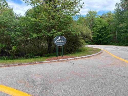 1610 White Cedar Blvd, Portsmouth, NH, 03801-6549 | Card Image
