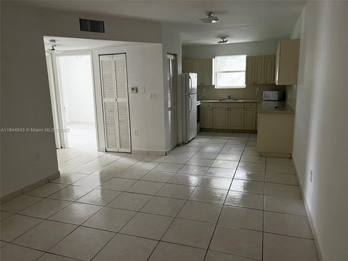apt-25-181 Nw 47th Ave, Miami, FL, 33126-5297 | Card Image