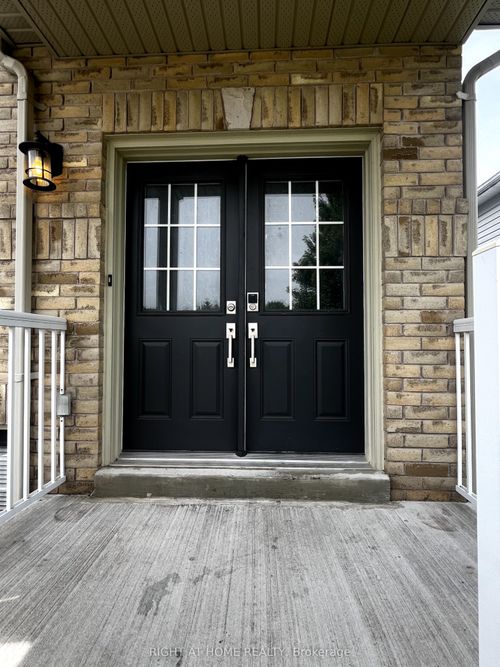 unit-1-116 Maplewood Dr, Angus, ON, L0M1B4 | Card Image