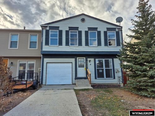 2020 Johnson Ave, Rock Springs, WY, 82901-4455 | Card Image