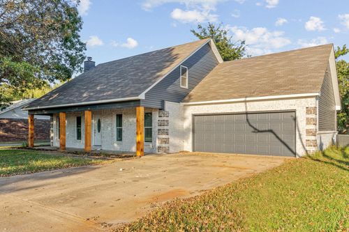 141 Cypress Dr, Trumann, AR, 72472-2012 | Card Image