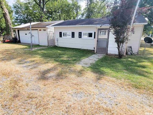 595 West St, Louisville, IL, 62858-1043 | Card Image