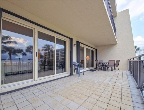 apt-205c-3939 Ocean Dr, Vero Beach, FL, 32963-1319 | Card Image