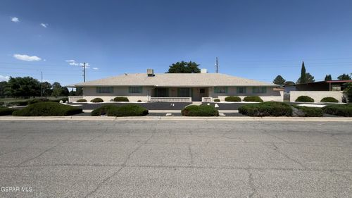8901 Parkland Drive, El Paso, TX, 79925 | Card Image