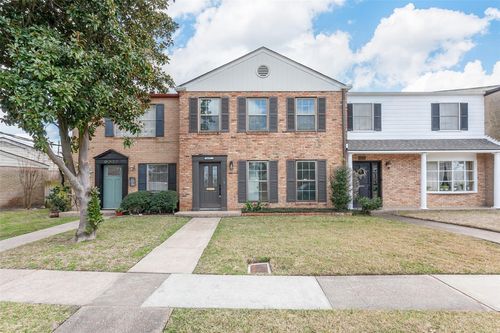 6317 Ivanhoe Ln, Beaumont, TX, 77706-6018 | Card Image