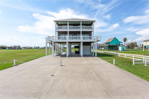 1255 Cloon St, Crystal Beach, TX, 77650 | Card Image