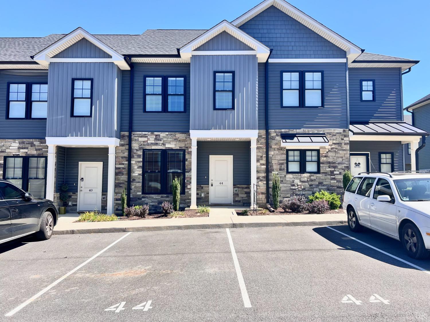 High St, Lynchburg, VA 24501