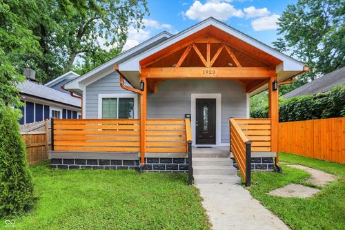 1923 N Parker Ave, Indianapolis, IN, 46218-4484 | Card Image