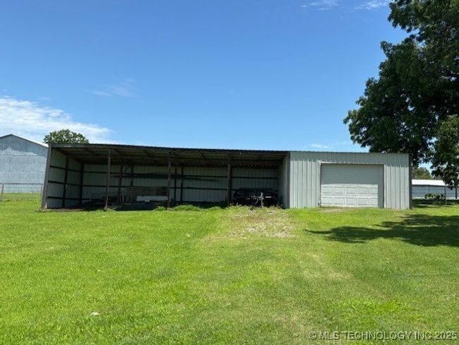 902 Ne Rushwood Dr, House other with 4 bedrooms, 3 bathrooms and null parking in Stigler OK | Image 6