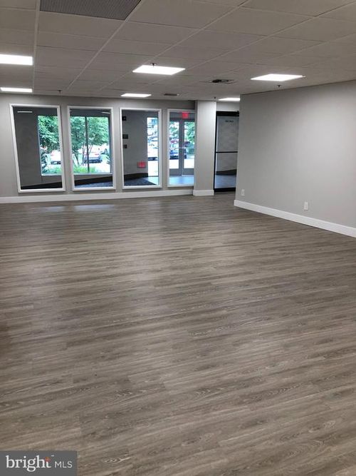 apt-948-3000 Valley Forge Cir, KING OF PRUSSIA, PA, 19406-1147 | Card Image