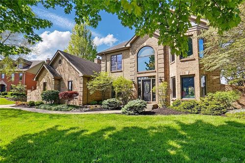 9517 Moorgate Ct, Washingtn Twp, OH, 45458-9597 | Card Image